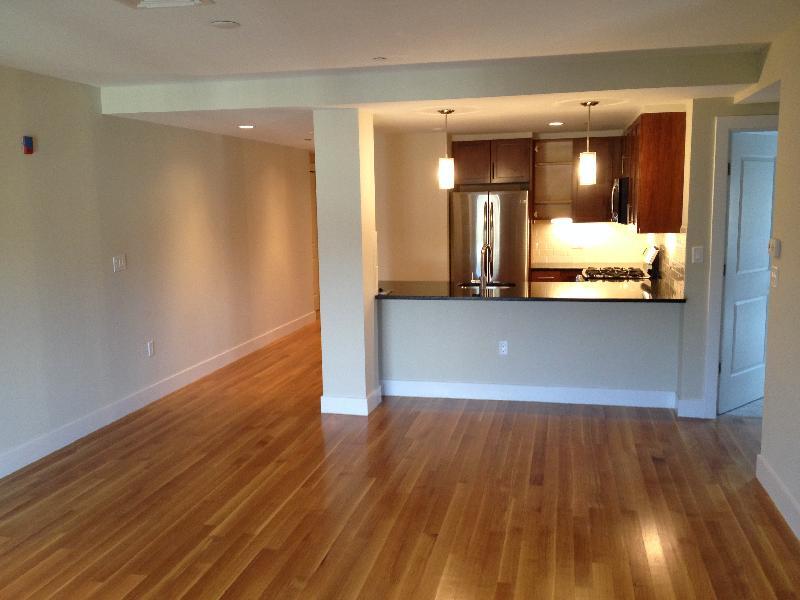 Building Photo - 321 Hammond Pond Pky