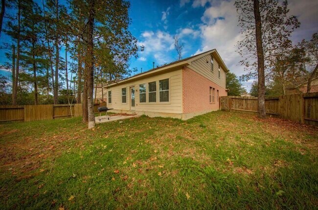 Building Photo - 18 Milepost Ct