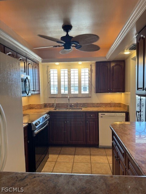 Building Photo - 2121 Collier Ave