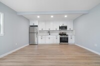 Building Photo - 53 Radford St