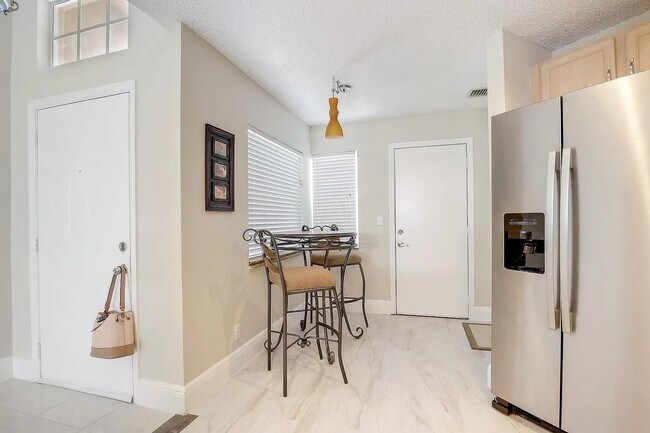 Building Photo - 13284 Majestic Pine Ct