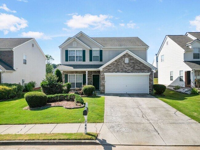 Primary Photo - 740 Clairidge Ln SW