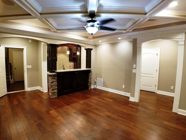 Building Photo - 3872 Fairhill Point