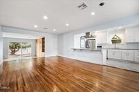 Building Photo - 2701 Jolley Dr