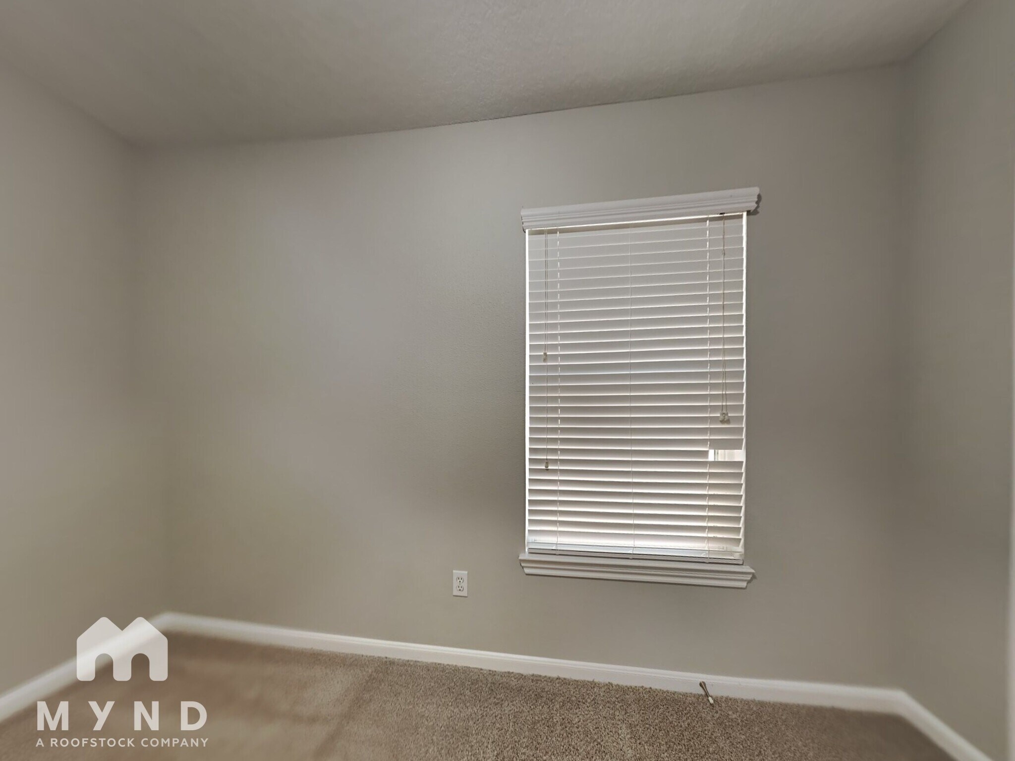 Building Photo - 983 Oak Lynn Dr
