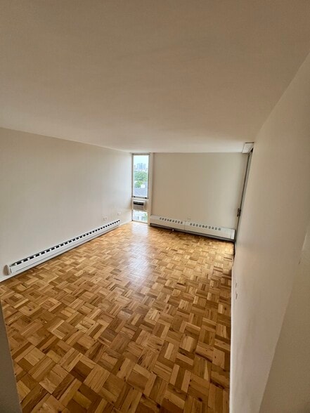 Building Photo - 87 Glenbrook Rd