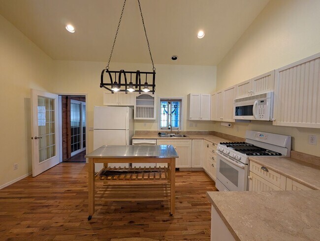 Building Photo - 224 Capitan Cir