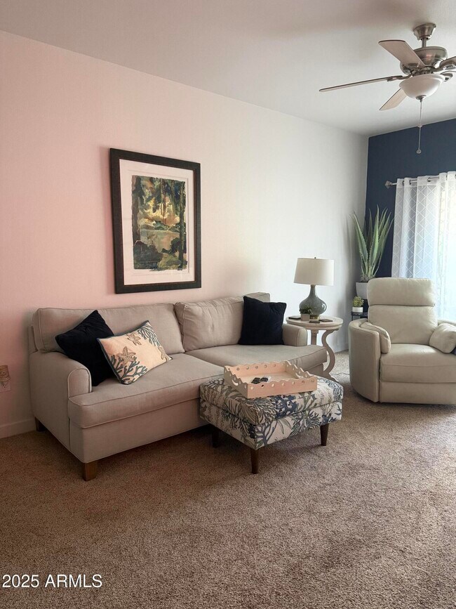 Building Photo - 2511 W Queen Creek Rd