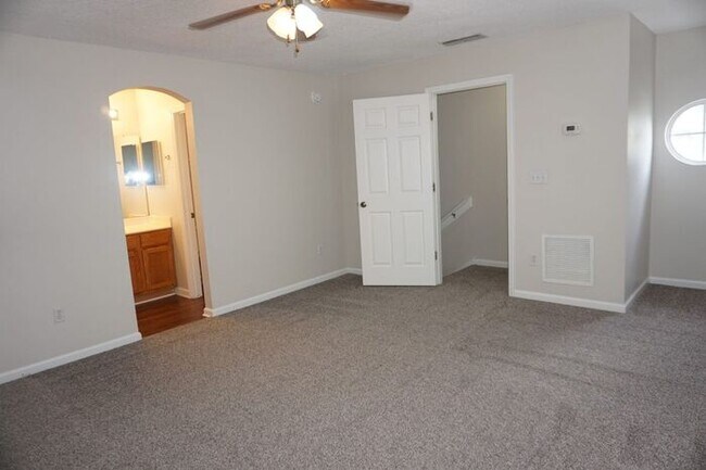 Building Photo - Julington Creek home with pool