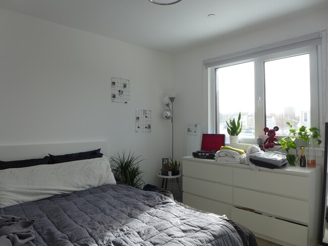 Building Photo - 2846 Washington St