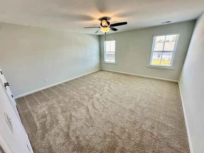 Building Photo - 54 Grovewood Dr