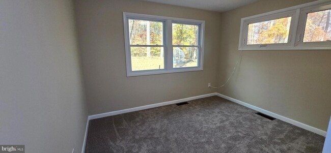 Building Photo - 7613 Locust Ln