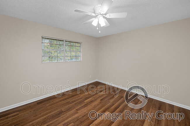 Building Photo - 2711 18th Ave