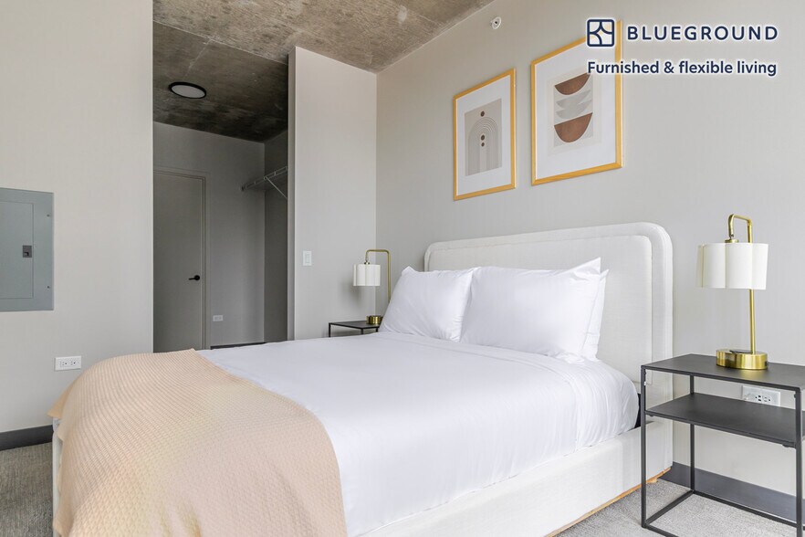 Building Photo - 180 N Ada St