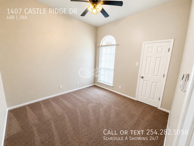Building Photo - 1407 Castle Ridge Dr