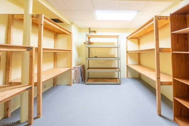 Building Photo - 23 Hansom Rd