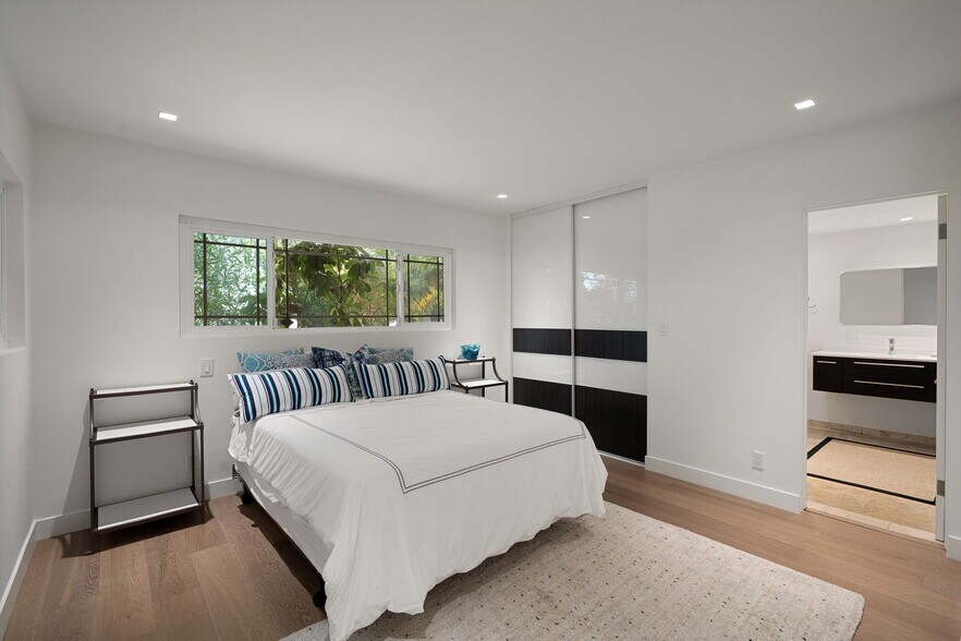 Building Photo - 1641 Tower Grove Dr