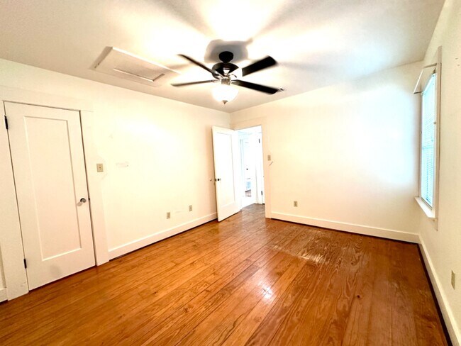 Building Photo - 4812 Ramsey Ave