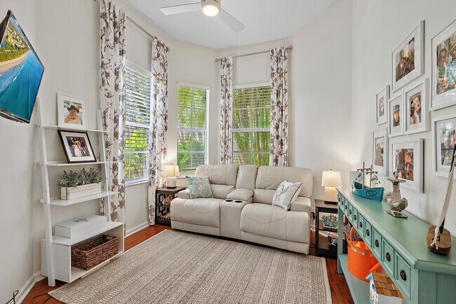 Building Photo - 7719 Azalea Ct