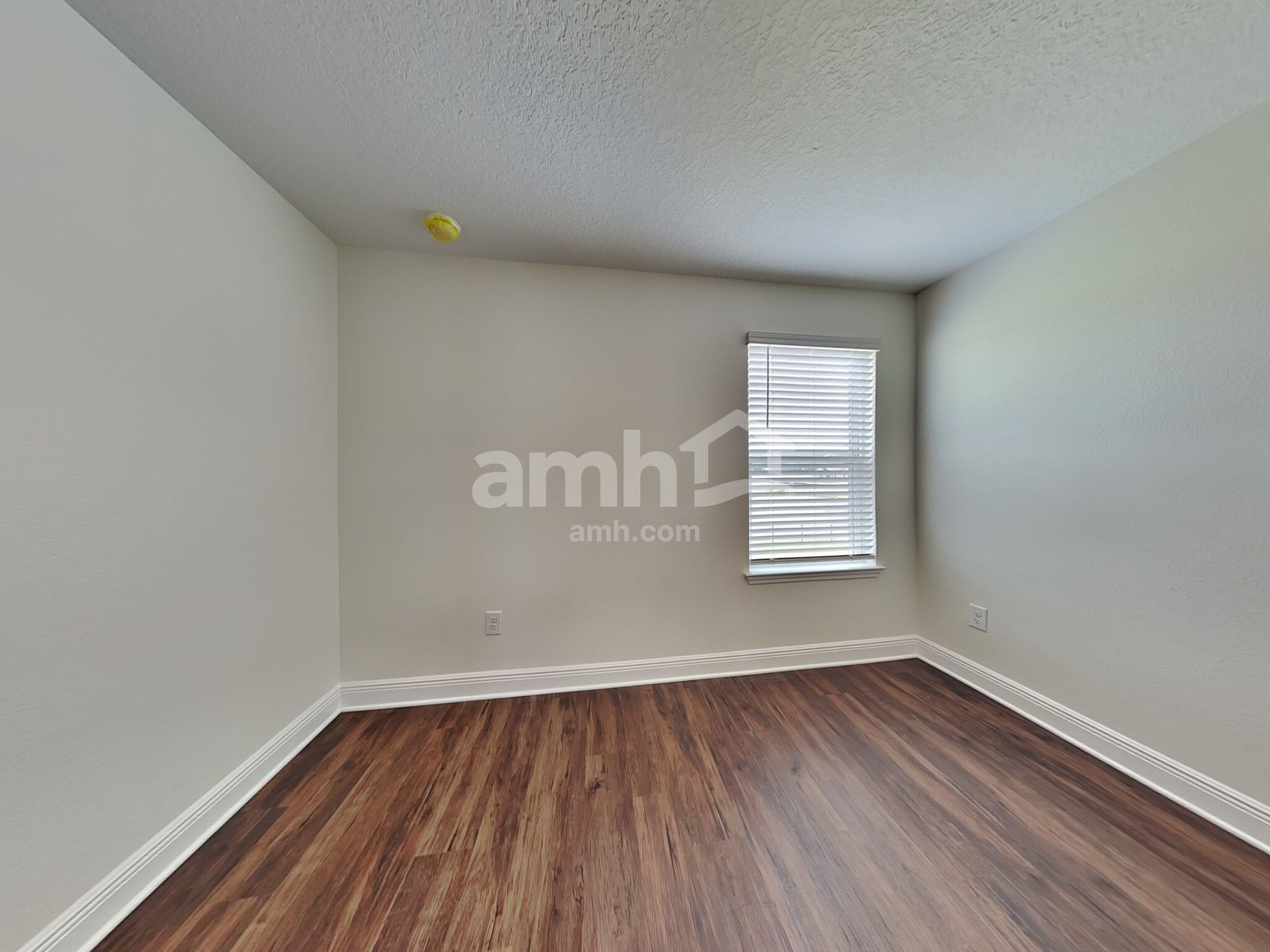 Building Photo - 14515 Cedar Mill Dr