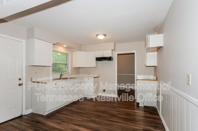 Building Photo - 1441 Whitney Ave