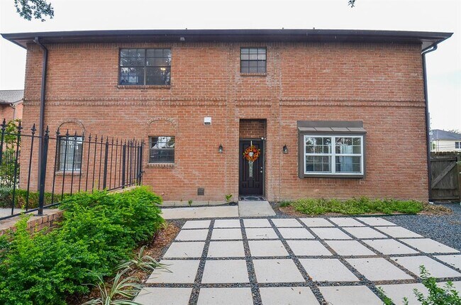 Building Photo - 5630 Fairdale Ln