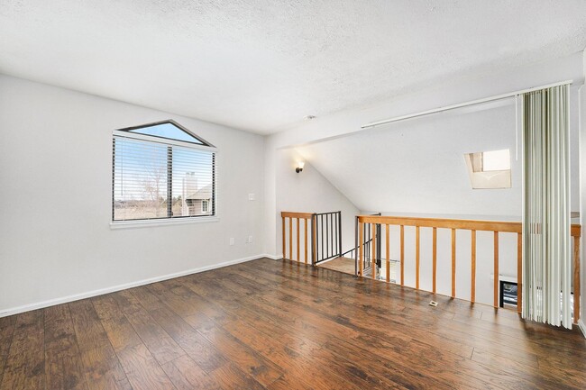 Building Photo - Charming 2 Bed, 2 Bath Condo with Loft in ...