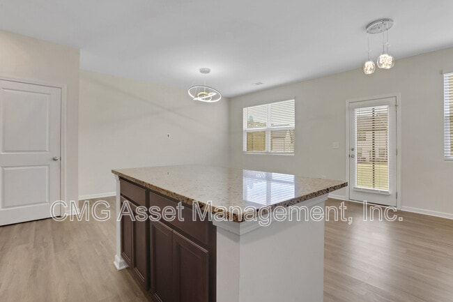 Building Photo - 6417 Mountain Home Way