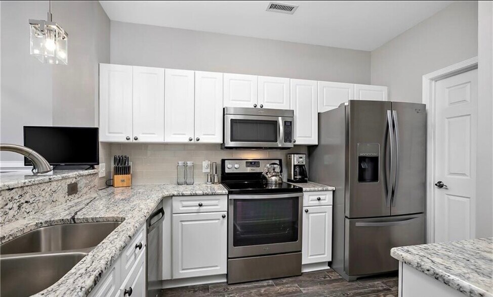 Building Photo - 18824 Nautical Dr