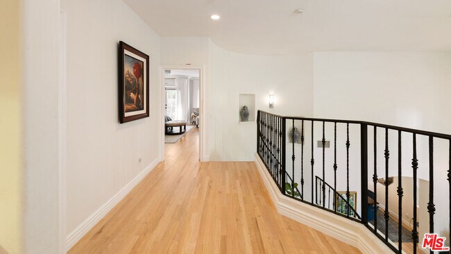 Building Photo - 4513 Tobias Ave