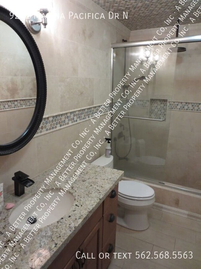 Building Photo - 9212 Marina Pacifica Dr N