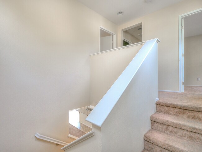 Building Photo - 34212 Woodmont