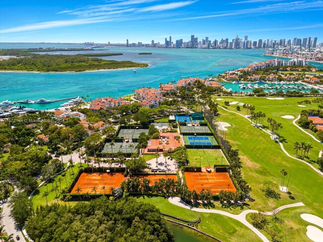 Building Photo - 2113 Fisher Island Dr