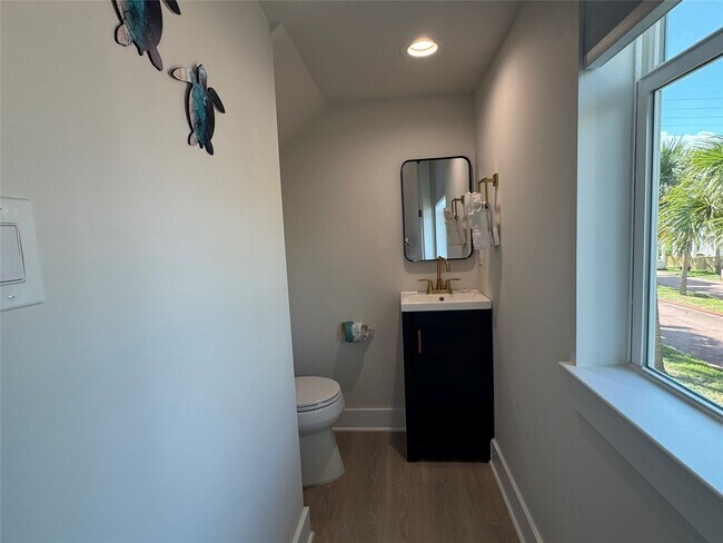 Building Photo - 3610 Niko Ct