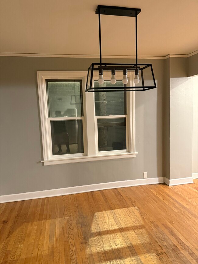 Building Photo - 6316 S Kenneth Ave