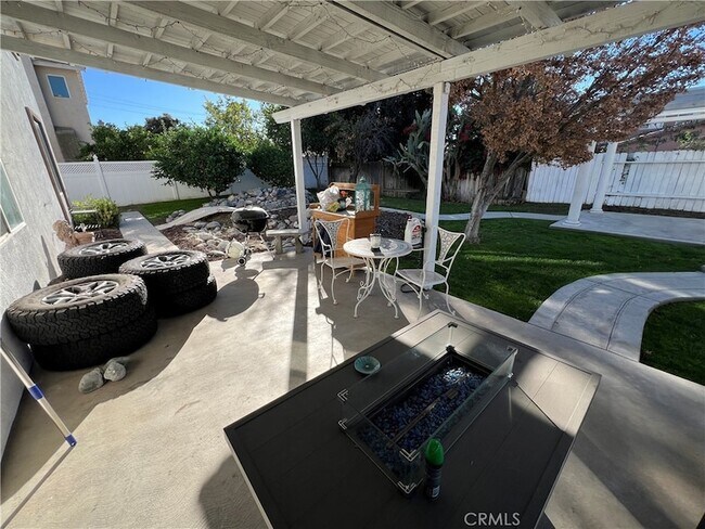 Building Photo - 1823 Church St