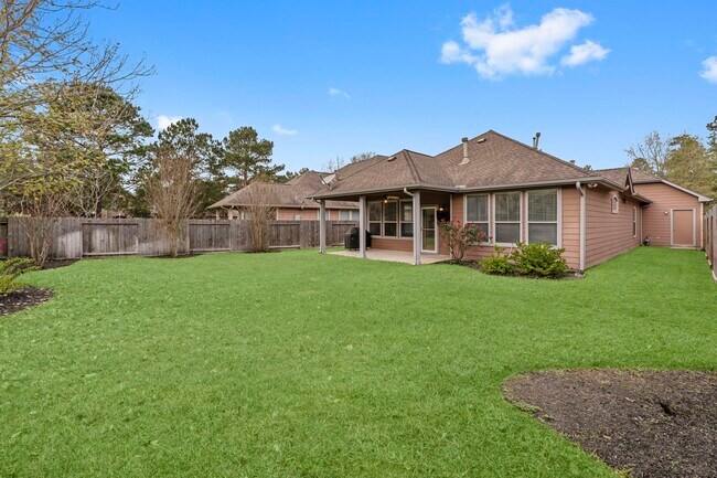 Building Photo - 15 Patina Pines Pl