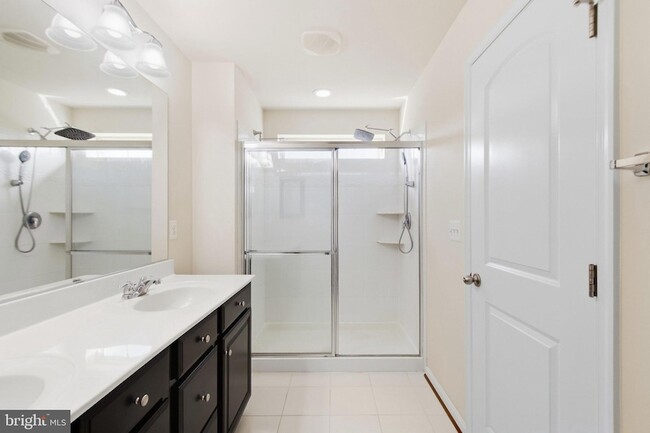 Building Photo - 1443 Occoquan Heights Ct