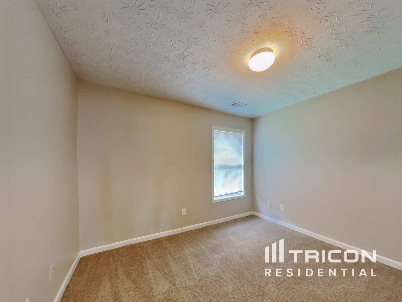 Building Photo - 1588 Thornwick Trace