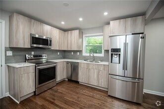 Building Photo - 537 Trabert Ave NW
