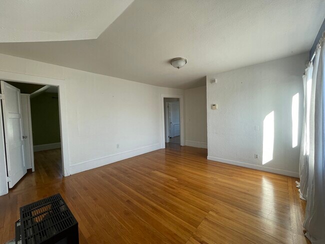 Living Room - 1230 Burnett St