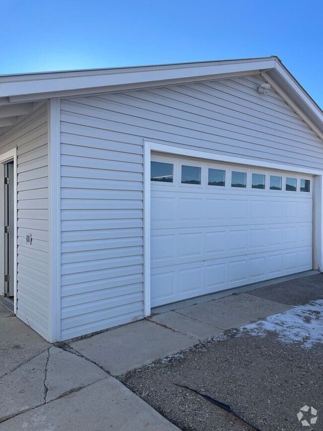 Building Photo - Mancos 3 bedroom on land