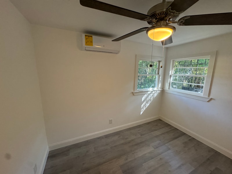 Building Photo - 235 E Olive St