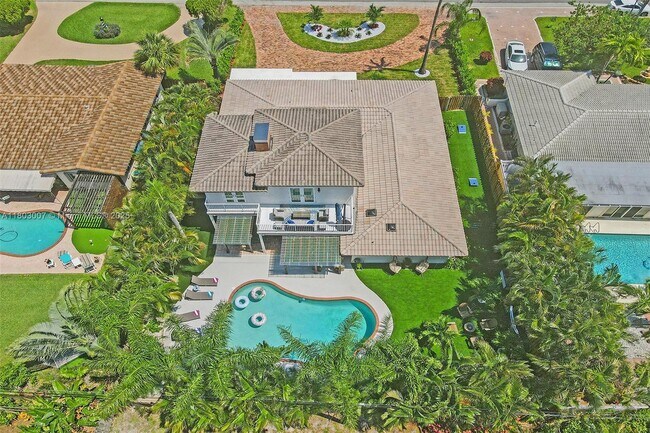 Primary Photo - 2640 NE 23rd Ct