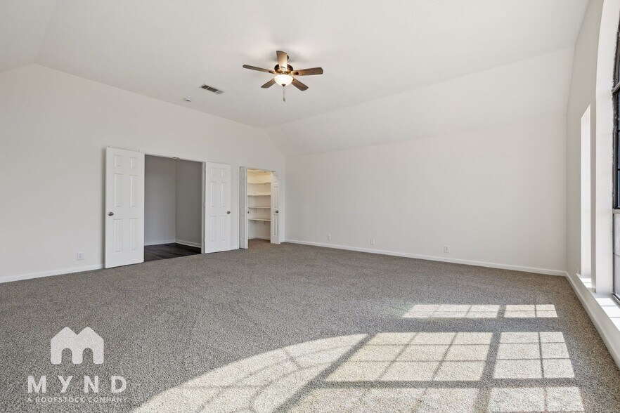 Building Photo - 1121 Holt Hills Pl