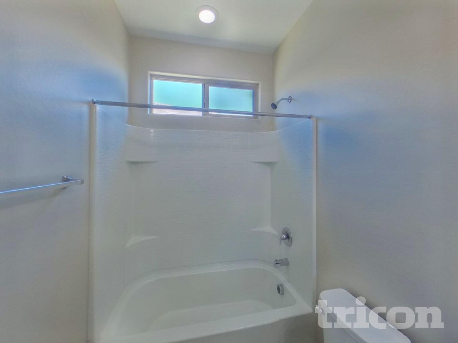 Building Photo - 2618 E Danbury Rd