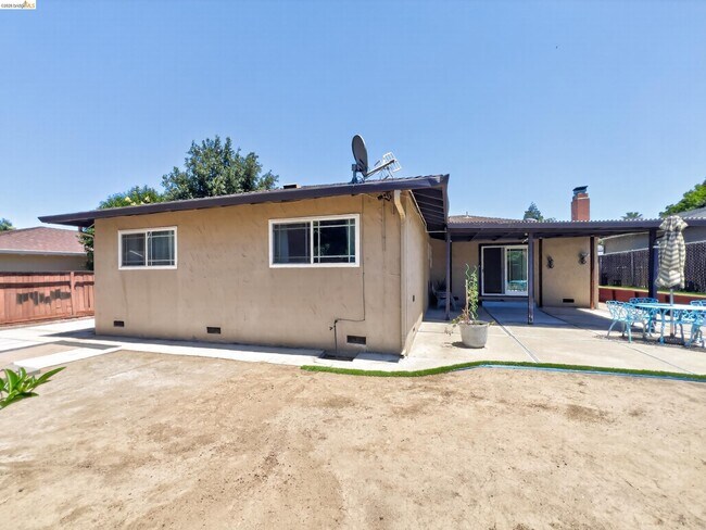 Building Photo - 2928 Rio Grande Dr