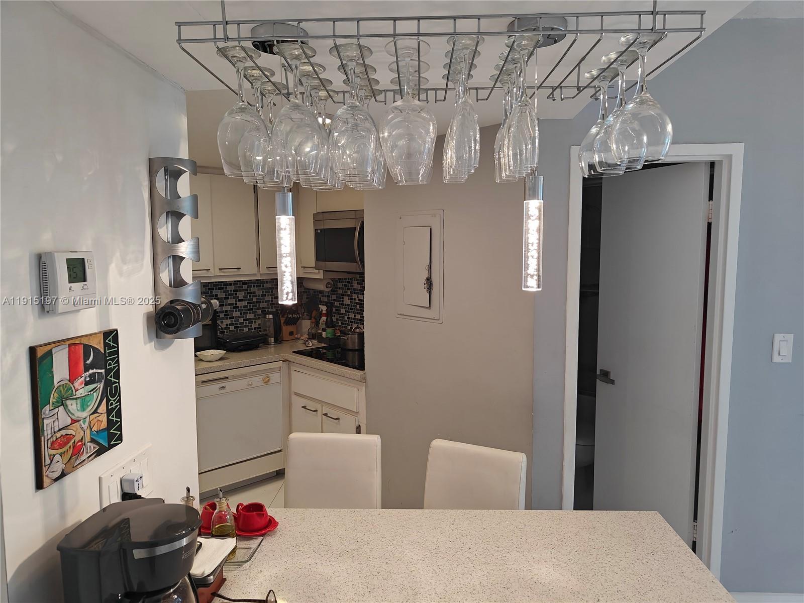 Building Photo - 801 S Miami Ave