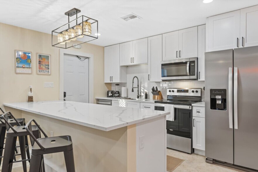 Building Photo - 79 S Brevard Ave