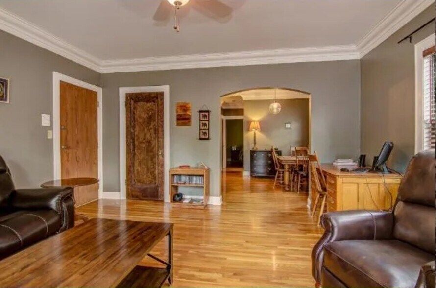 Living Room - 4221 Nicollet Ave
